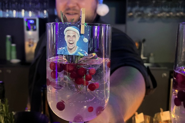 Обслуживание зон гостепреимства во время всех футбольных матчей на Газпром-Арене