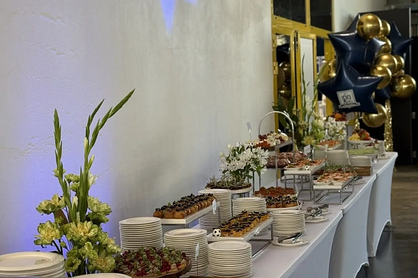 Фуршеты в лофт-пространствах Санкт-Петербург