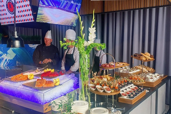 Ужин для участников Вечерней лиги настольного тенниса в рамках ПМЭФ