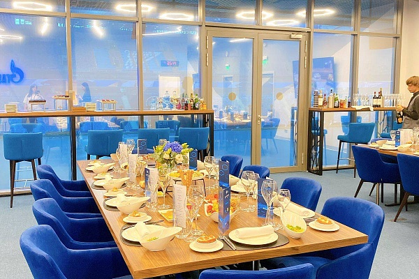 Обслуживание зон гостепреимства во время всех футбольных матчей на Газпром-Арене