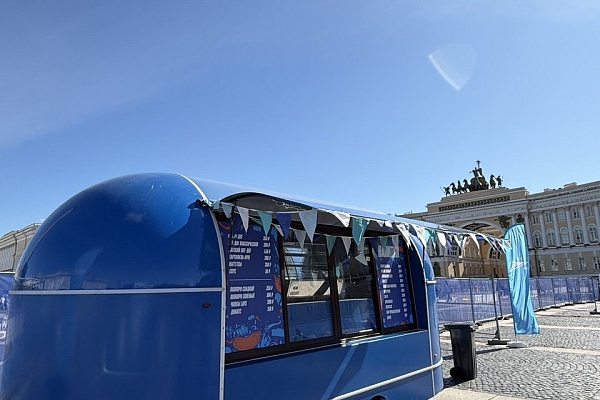 Открытая тренировка ФК Зенит на Дворцовой площади