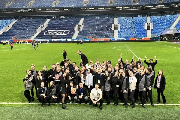 Обслуживание зон гостепреимства во время всех футбольных матчей на Газпром-Арене