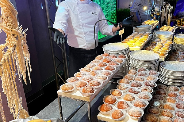 Обслуживание зон гостепреимства во время всех футбольных матчей на Газпром-Арене